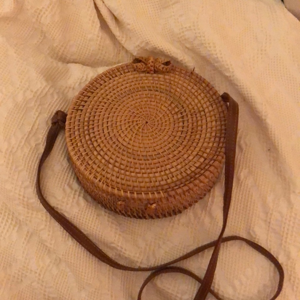 Rattan circle crossbody bag